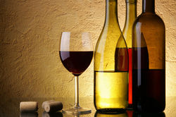 249847__spirits-wine-wine-glasses-beverage-close-up-photos-misc-hd-wallpapers_p